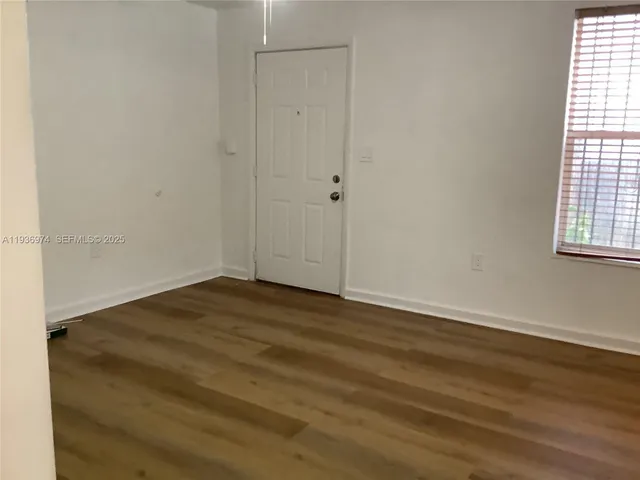 $1,900 | 420 Northwest 11th Avenue, Unit 1, Miami, FL 33128