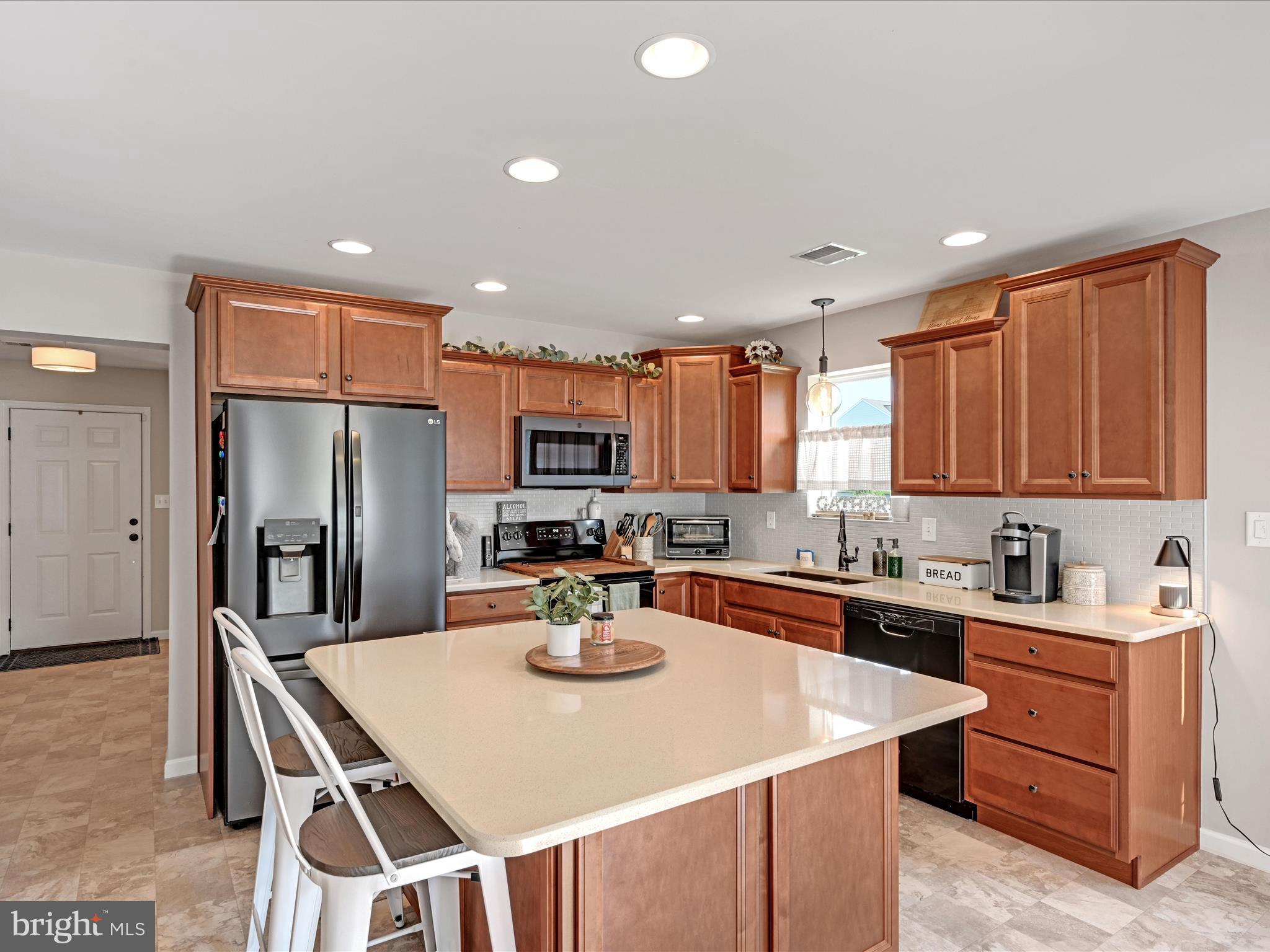 25 Village Road Manchester, PA 17345 - Photo 10 of 29 Kitchen