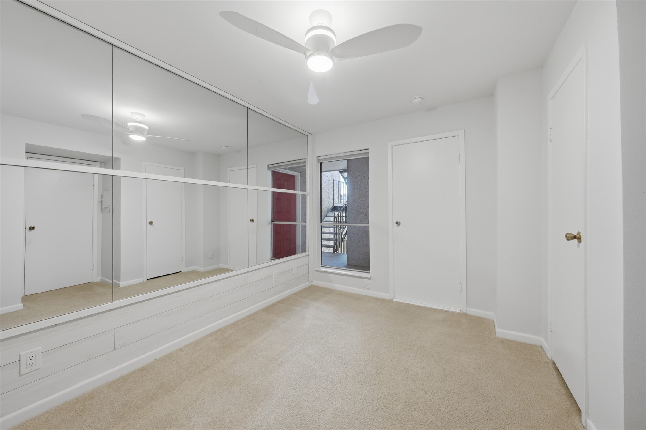 10855 Meadowglen Lane, Unit 823 Houston, TX 77042 - Photo 11 of 35