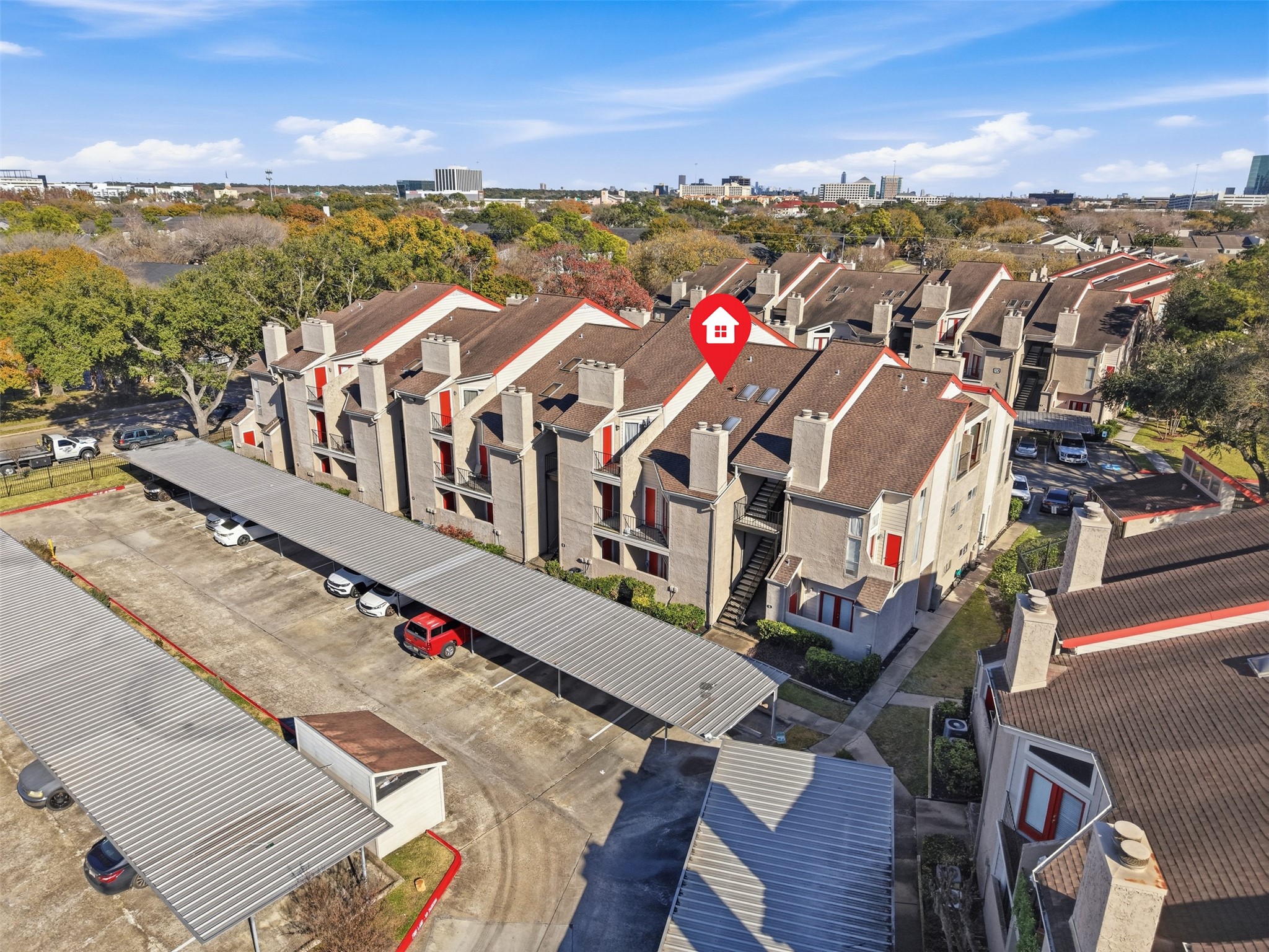 10855 Meadowglen Lane, Unit 823 Houston, TX 77042 - Photo 31 of 35 a view of city with ocean