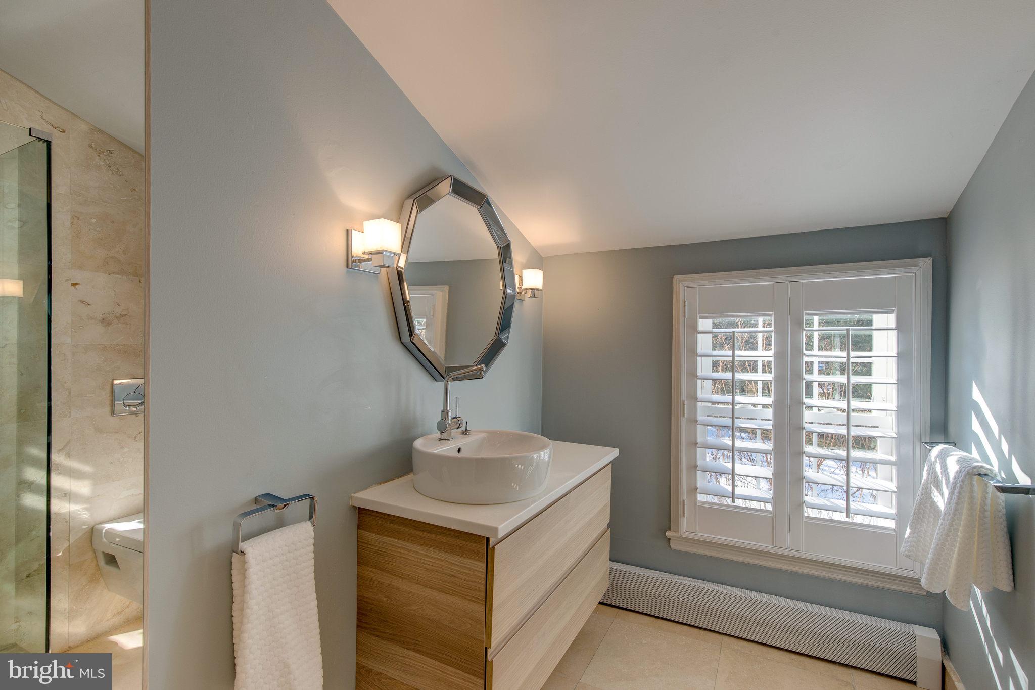 1675 Stephens Drive Wayne, PA 19087 - Photo 32 of 52 2nd Hall bath