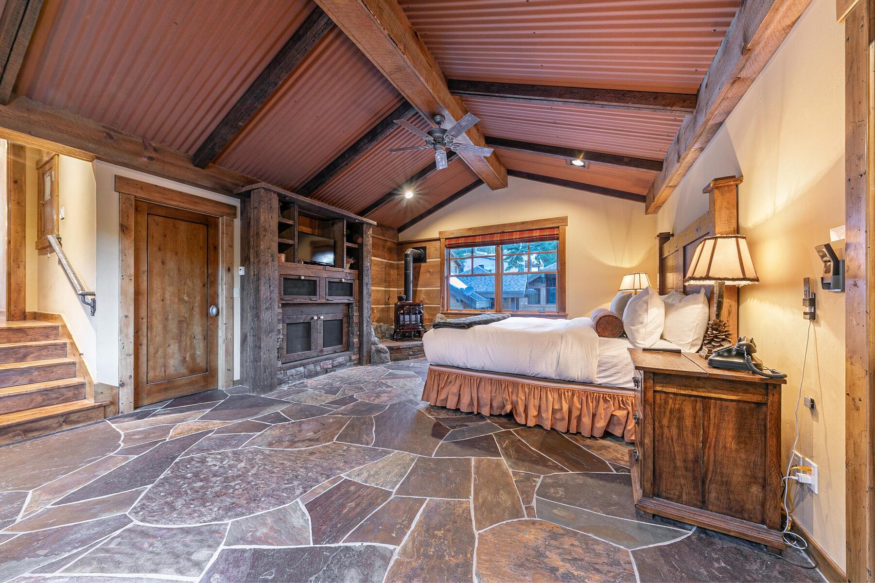1768 Grouse Ridge Road Truckee, CA 96161 - Photo 15 of 28