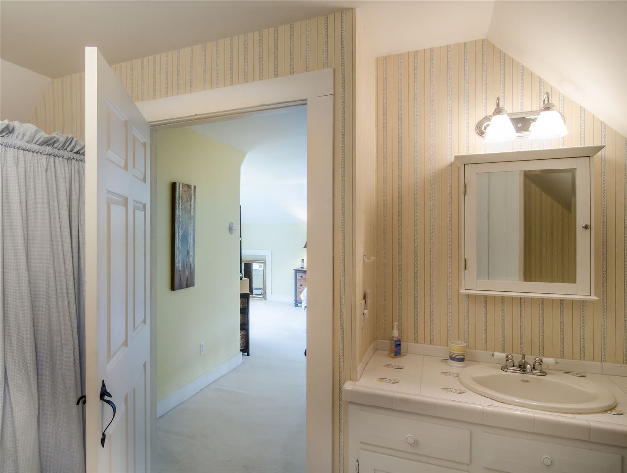 275 Meadowland Farms Road Hartford, VT 05001 - Photo 21 of 30 Gallery Image 21