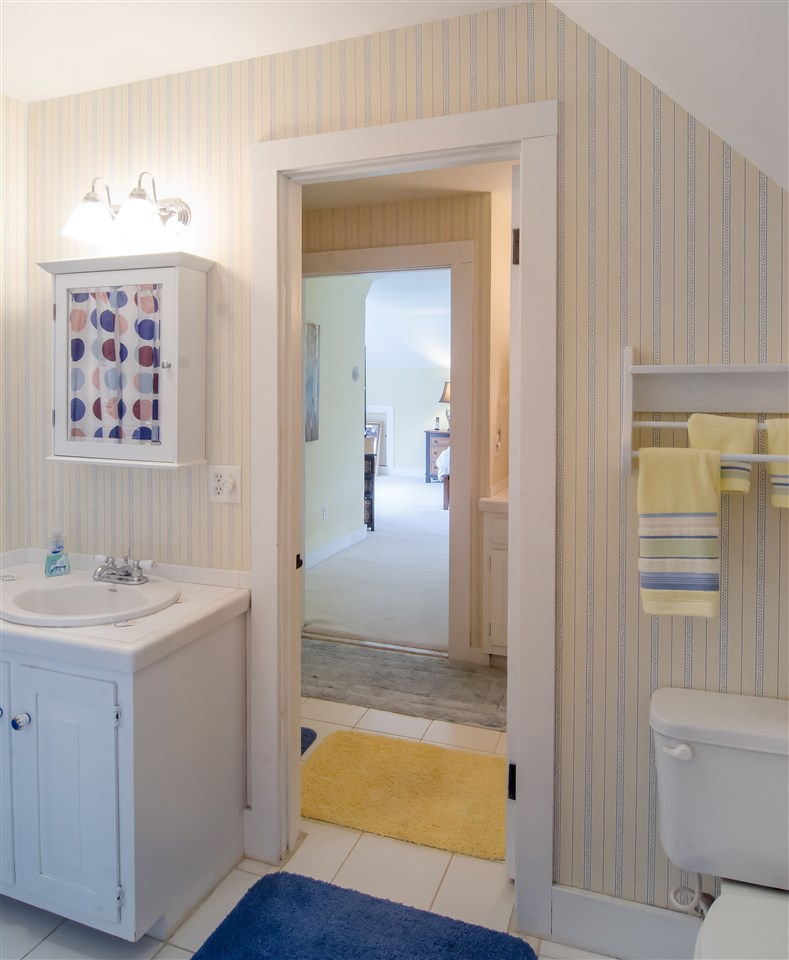 275 Meadowland Farms Road Hartford, VT 05001 - Photo 23 of 30 Gallery Image 23