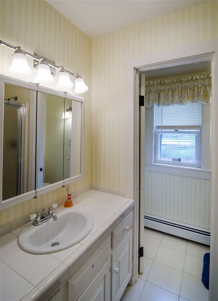 275 Meadowland Farms Road Hartford, VT 05001 - Photo 28 of 30 Gallery Image 28