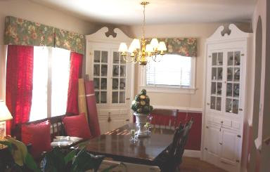 212 Chenault Road Lexington, KY 40502 - Photo 5 of 13 Formal Dining Room with double built-in