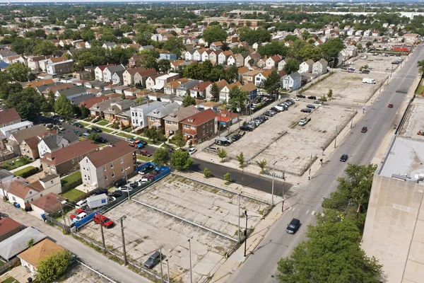 $5,250,000 | 2849-3139 West 51st Street, Chicago, IL 60632