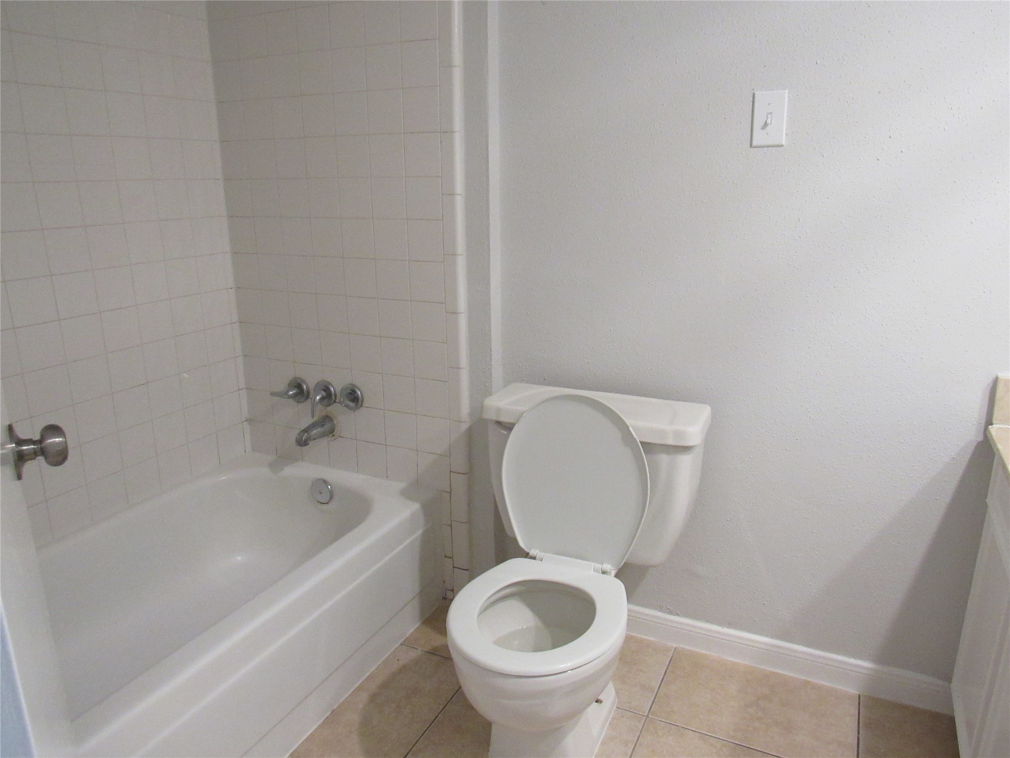 8619 Little River Road Houston, TX 77064 - Photo 10 of 28 Gallery Image 10