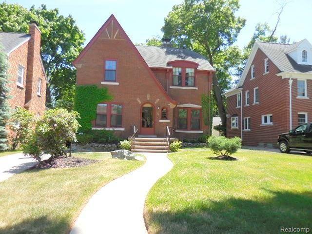 105 Cambridge Boulevard Pleasant Ridge, MI 48069 - Photo 3 of 38 Edited Front 2.JPG