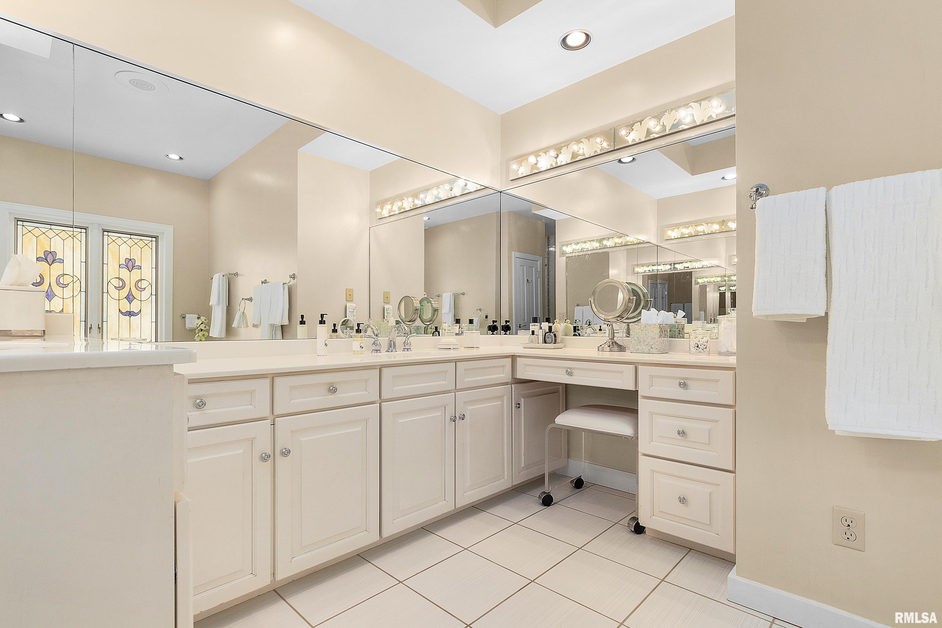 11944 North Hickory Grove Road Dunlap, IL 61525 - Photo 31 of 50 Gallery Image 31
