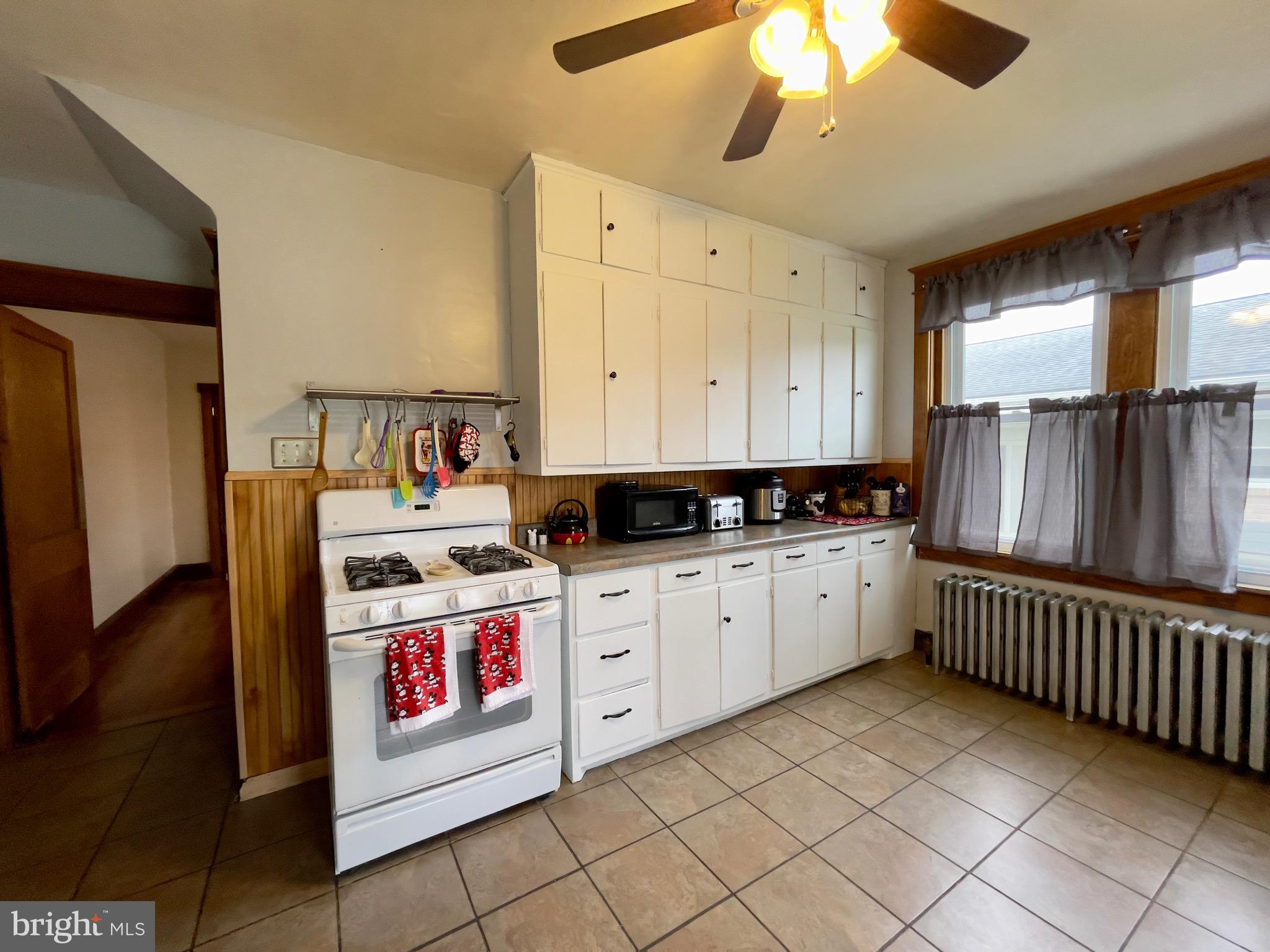 504 Elsie Street Reading, PA 19607 - Photo 21 of 62 Gallery Image 21