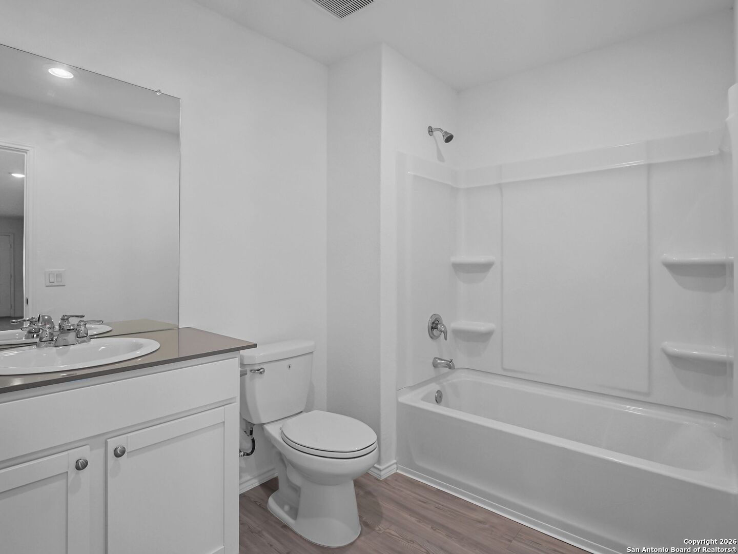 910 Stricker Path San Antonio, TX 78221 - Photo 13 of 26