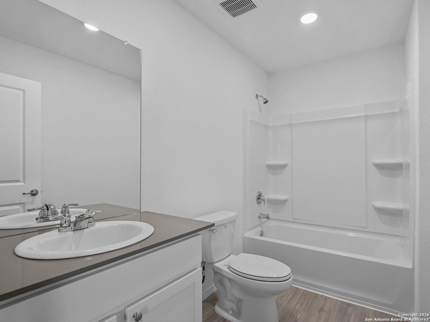 910 Stricker Path San Antonio, TX 78221 - Photo 15 of 26