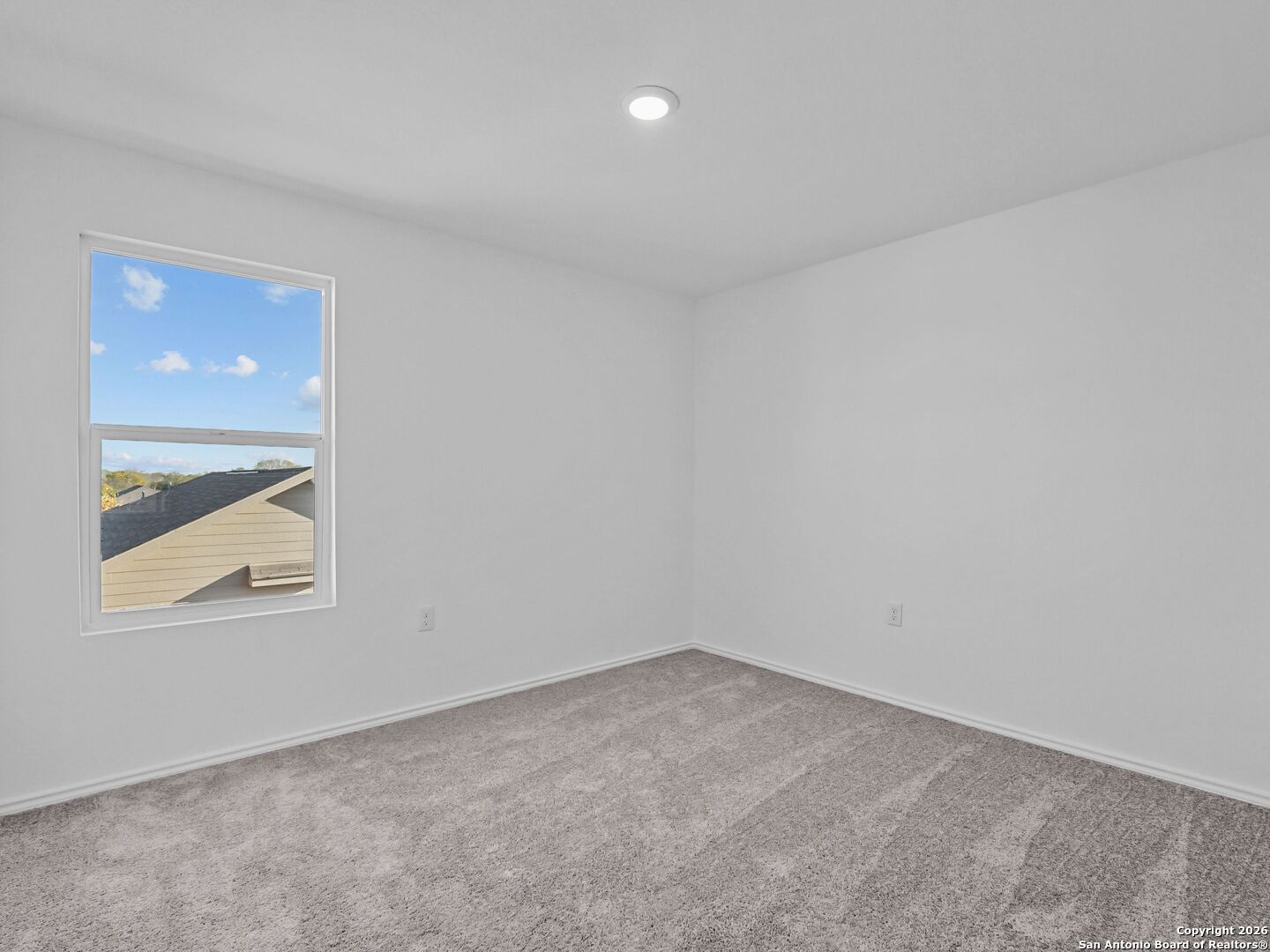 910 Stricker Path San Antonio, TX 78221 - Photo 17 of 26