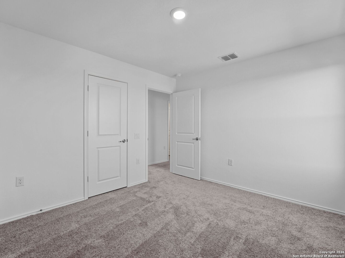 910 Stricker Path San Antonio, TX 78221 - Photo 20 of 26