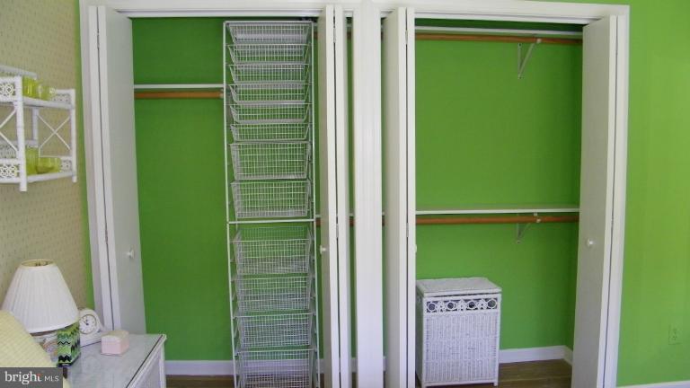 8503 Forrester Boulevard Springfield, VA 22152 - Photo 11 of 27 Interior (General)