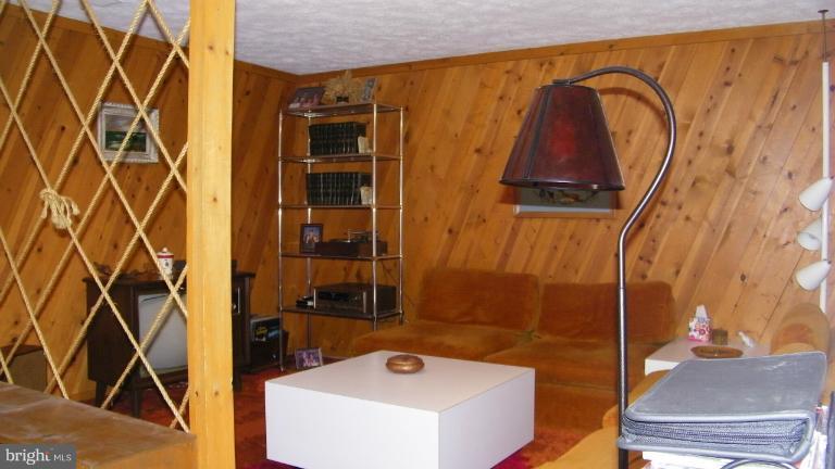 8503 Forrester Boulevard Springfield, VA 22152 - Photo 16 of 27 Family Room