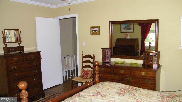 8503 Forrester Boulevard Springfield, VA 22152 - Photo 22 of 27 Bedroom (Master)