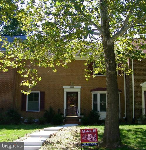 8503 Forrester Boulevard Springfield, VA 22152 - Photo 27 of 27 Exterior (Front)