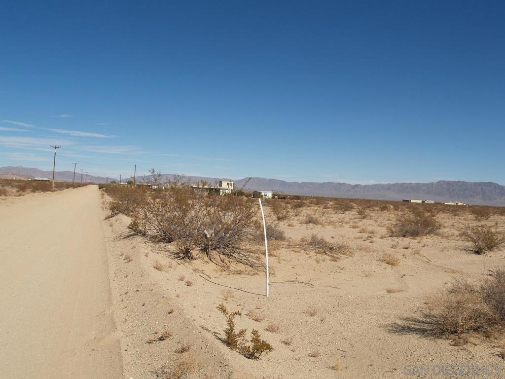 Colaw Road Twentynine Palms, CA 92277 - Photo 2 of 6 a view of sky view
