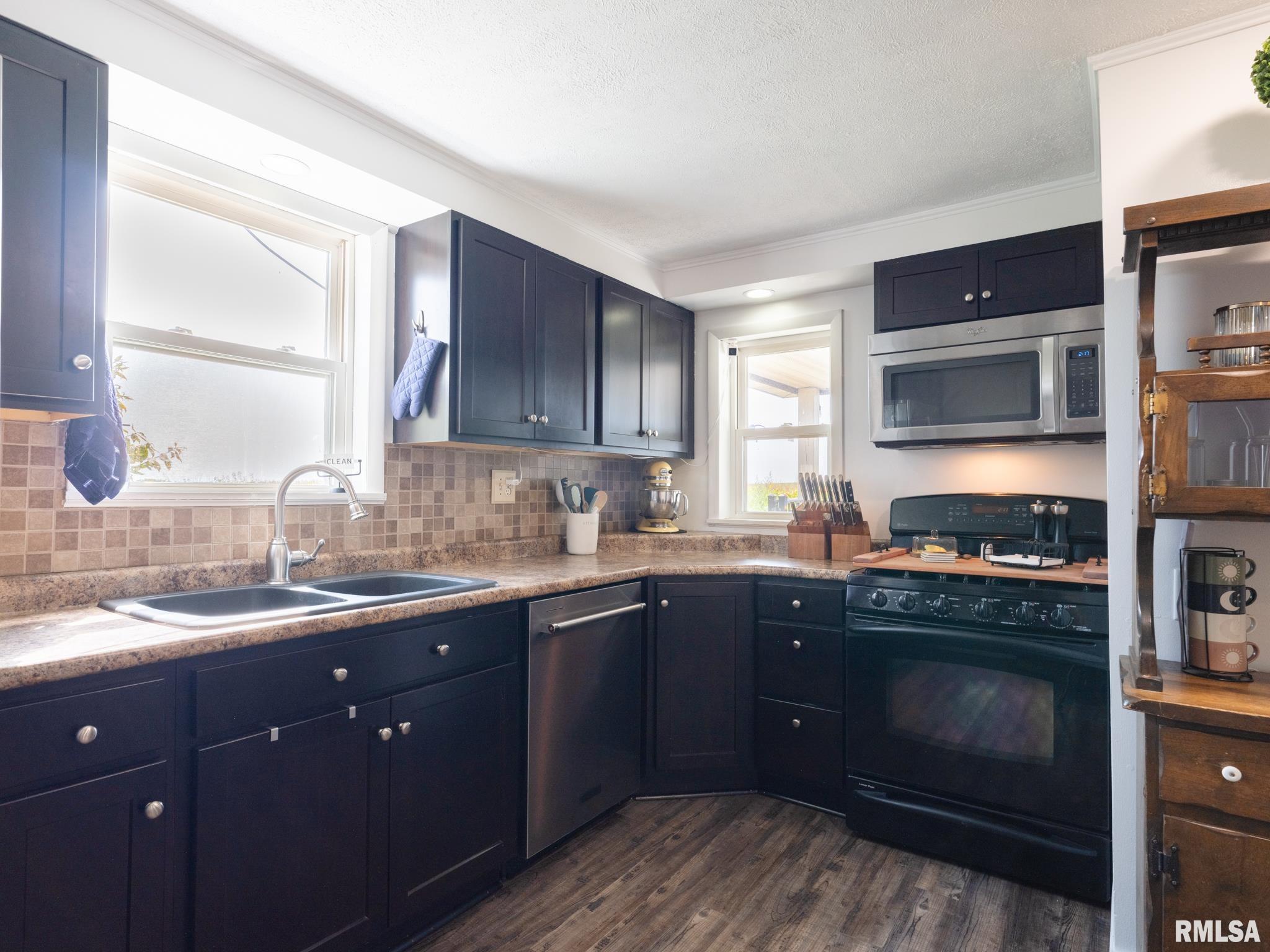 21649 Allentown Road Tremont, IL 61568 - Photo 4 of 50