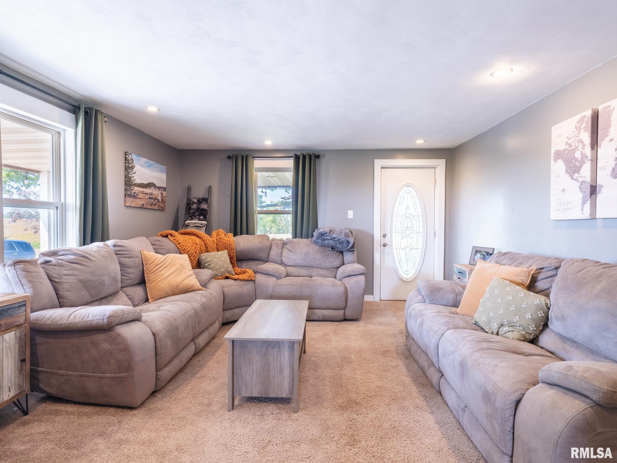 21649 Allentown Road Tremont, IL 61568 - Photo 8 of 50
