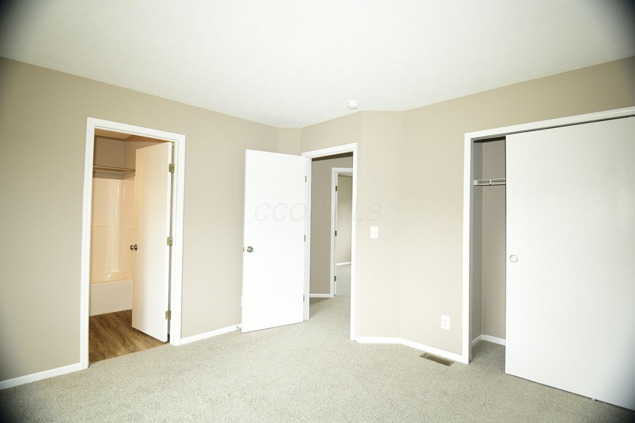 2730 Raphael Drive Columbus, OH 43232 - Photo 7 of 17 7