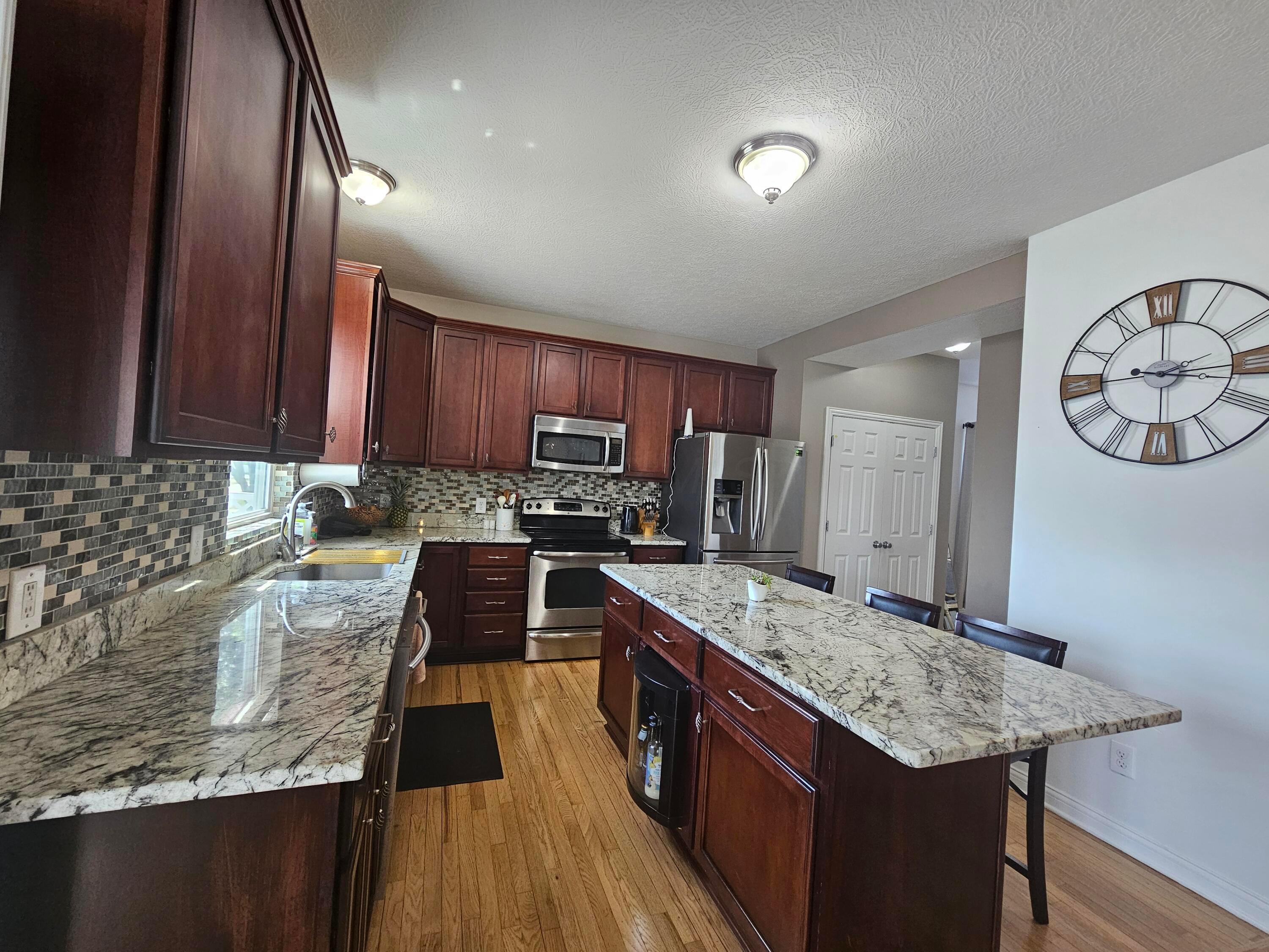 5787 Aderholt Road Dublin, OH 43016 - Photo 5 of 40 20250711_141720
