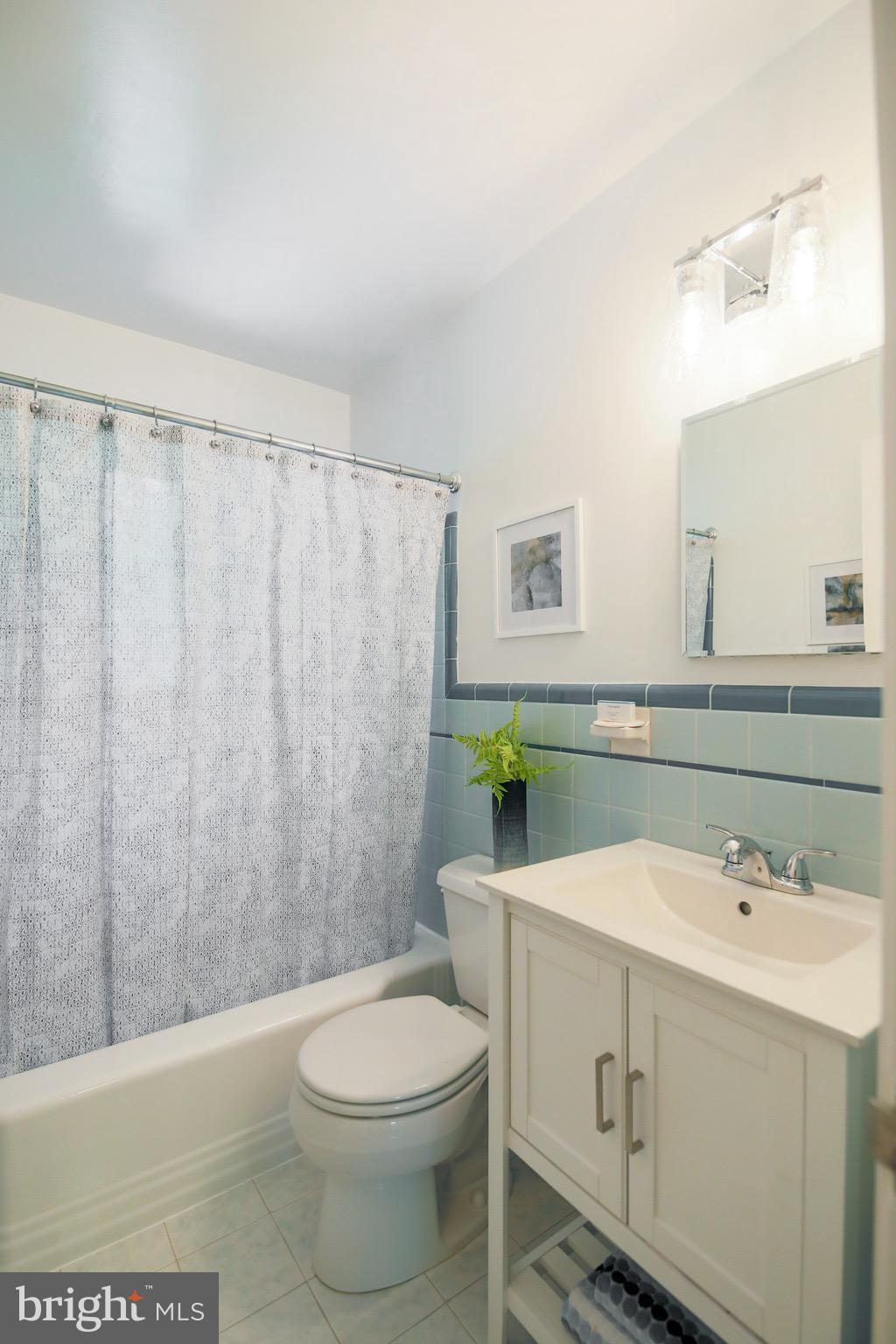 3048 Holmes Run Road Falls Church, VA 22042 - Photo 23 of 38 Gallery Image 23