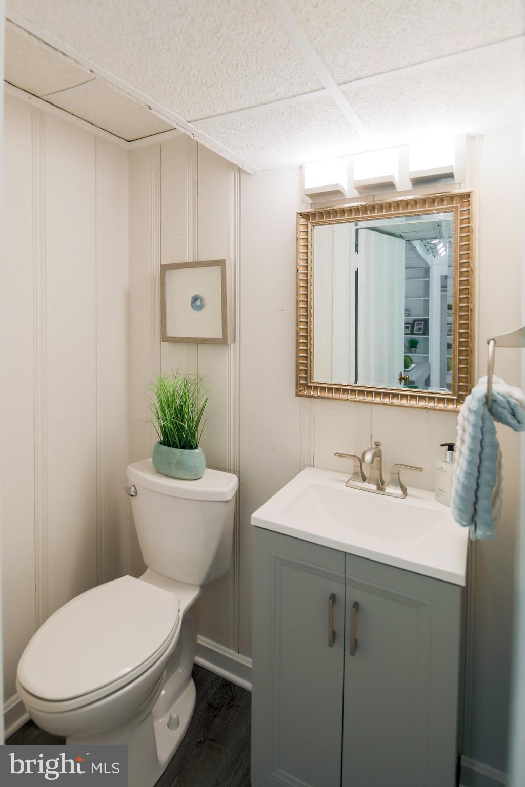 3048 Holmes Run Road Falls Church, VA 22042 - Photo 32 of 38 Gallery Image 32