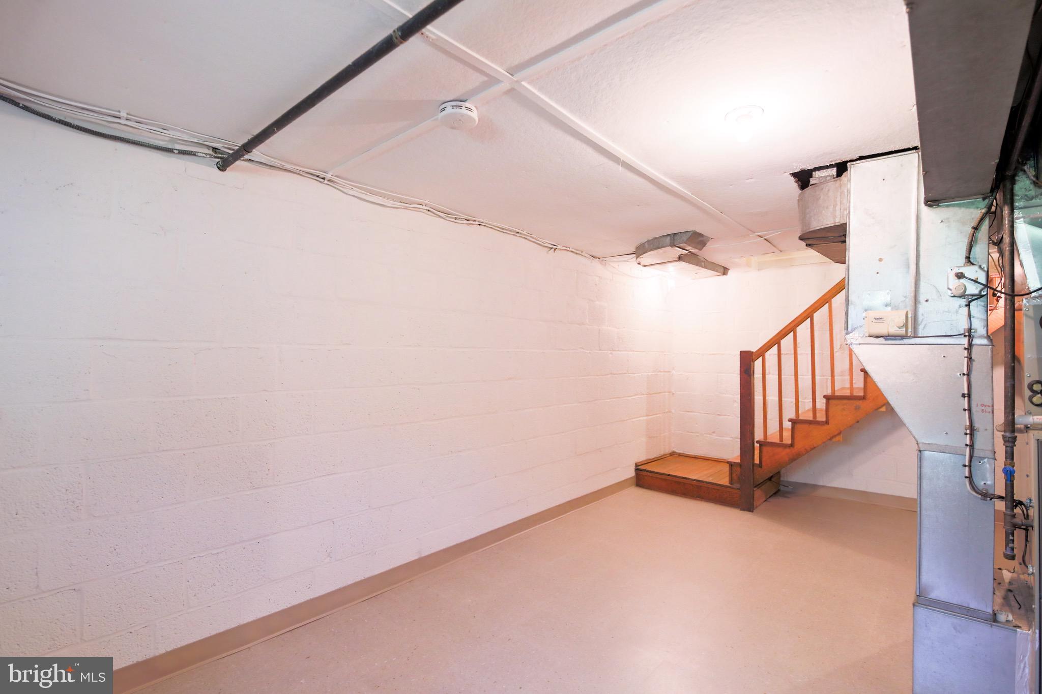 3048 Holmes Run Road Falls Church, VA 22042 - Photo 38 of 38 Gallery Image 38