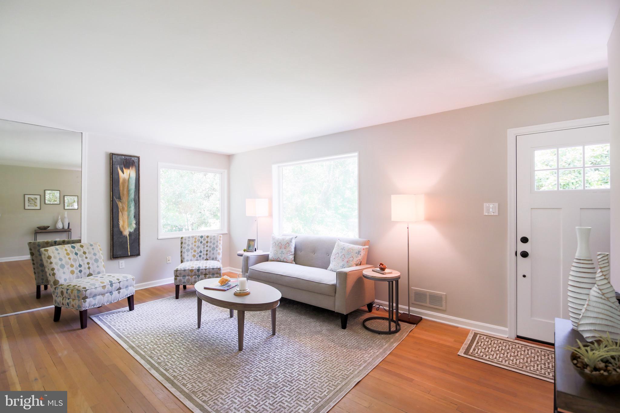 3048 Holmes Run Road Falls Church, VA 22042 - Photo 7 of 38 Gallery Image 7