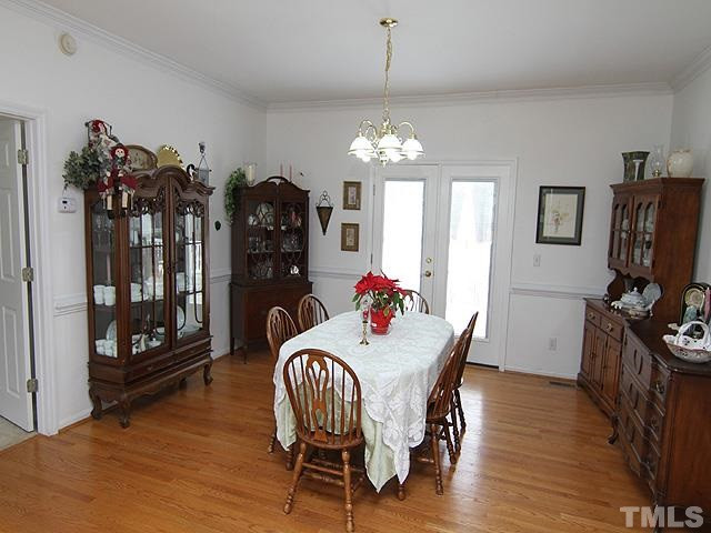 2833 Shepard School Road Zebulon, NC 27597 - Photo 3 of 12 Dining Room
