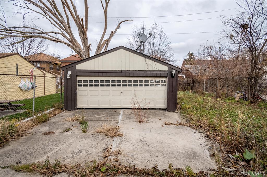 5766 Balfour Road Detroit, MI 48224 - Photo 37 of 40