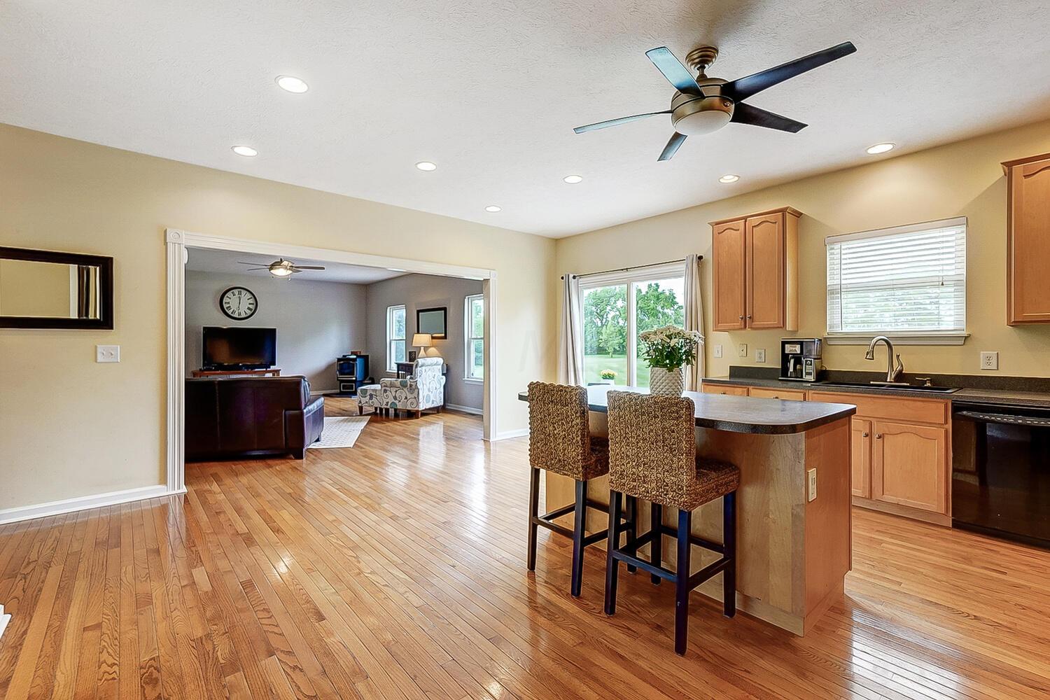 1340 Val Wilson Road London, OH 43140 - Photo 16 of 59 50039336-016_web