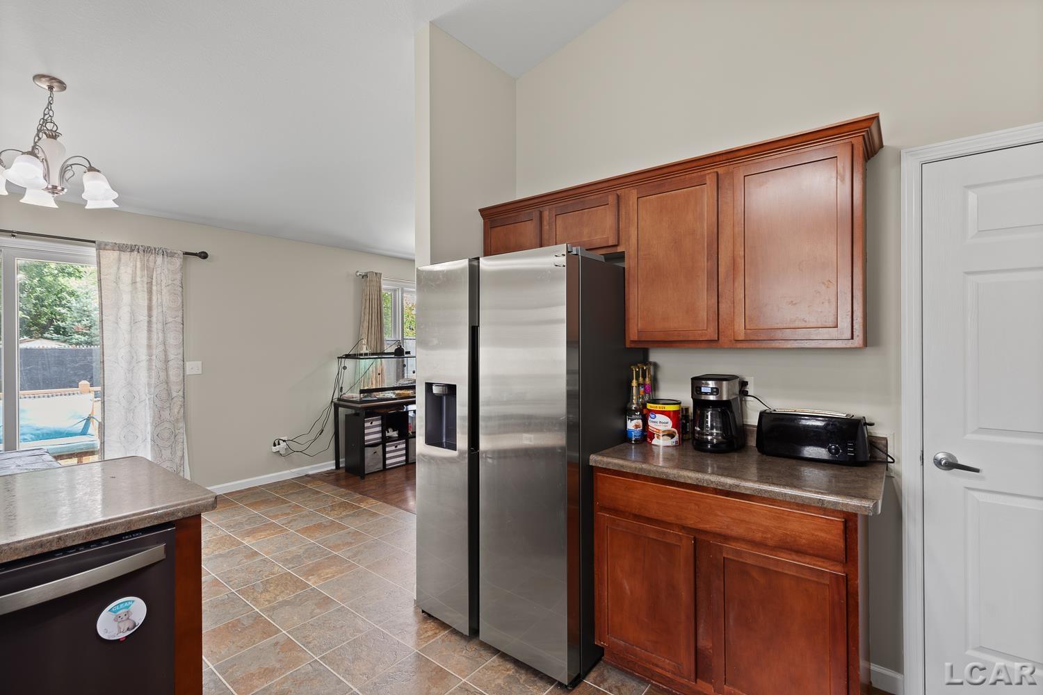 3129 Beaver Creek Road Adrian, MI 49221 - Photo 20 of 39 50183658-d0c4e1ce-595b-4a45-9d77-b54112c22344.JPG
