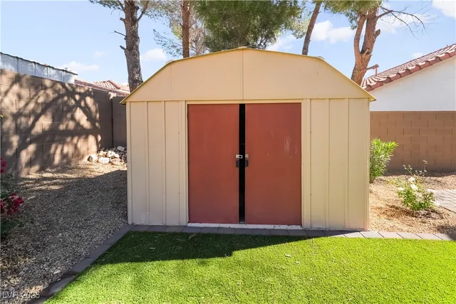 $2,195 | 8644 Trafalgar Drive, Las Vegas, NV 89117