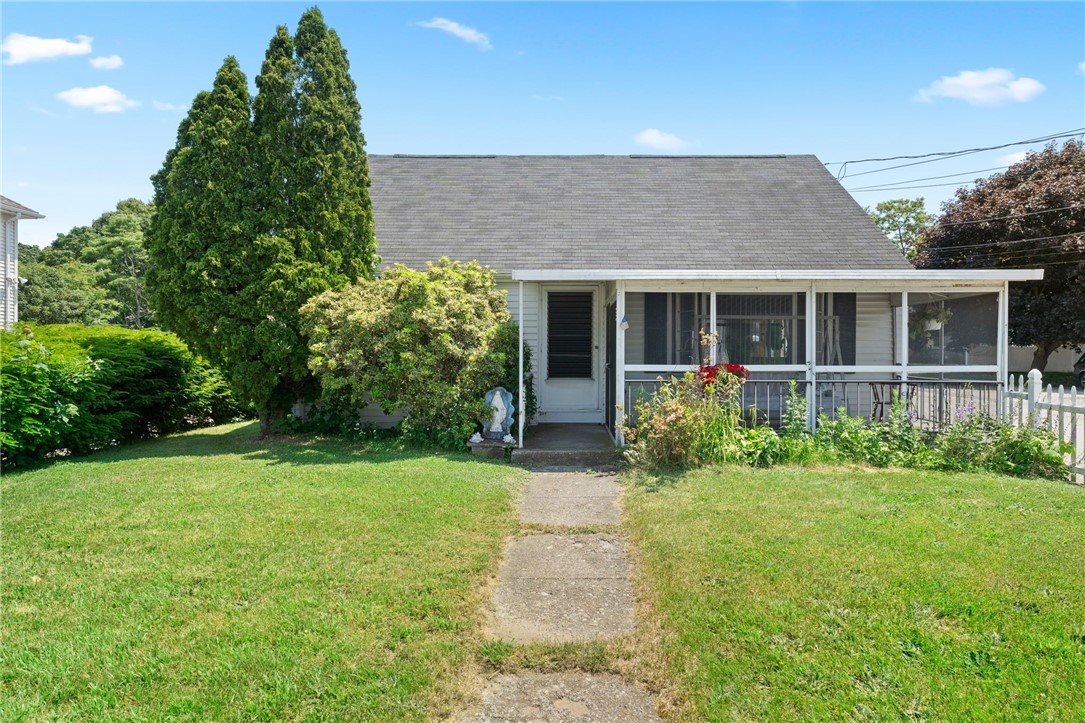 17 Pond Street Westerly, RI 02891 - Photo 2 of 46 Gallery Image 2