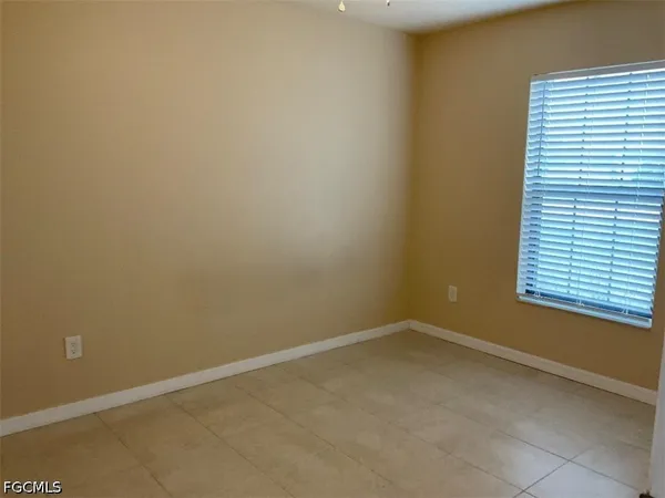 $1,750 | 3410 Southwest 7th Place, Cape Coral, FL 33914
