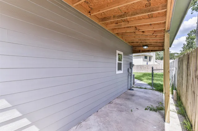 $345,000 | 8022 17th Green Drive, Humble, TX 77346