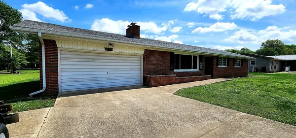 $229,000 | 2394 South Sunset Drive, Connersville, IN 47331