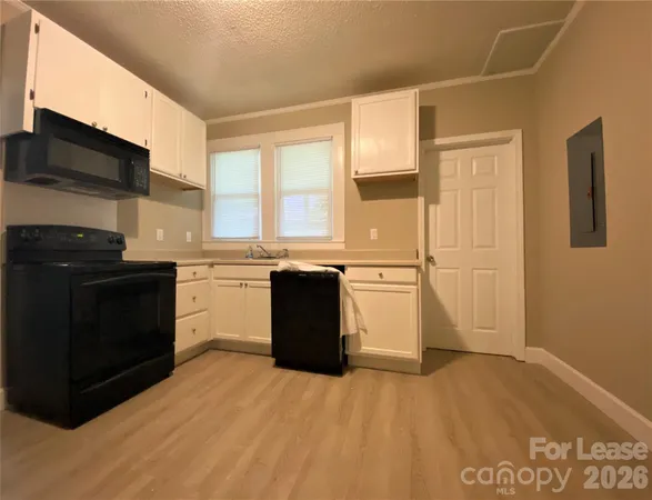 $1,250 | 405 North Main Street, Unit 4, China Grove, NC 28023