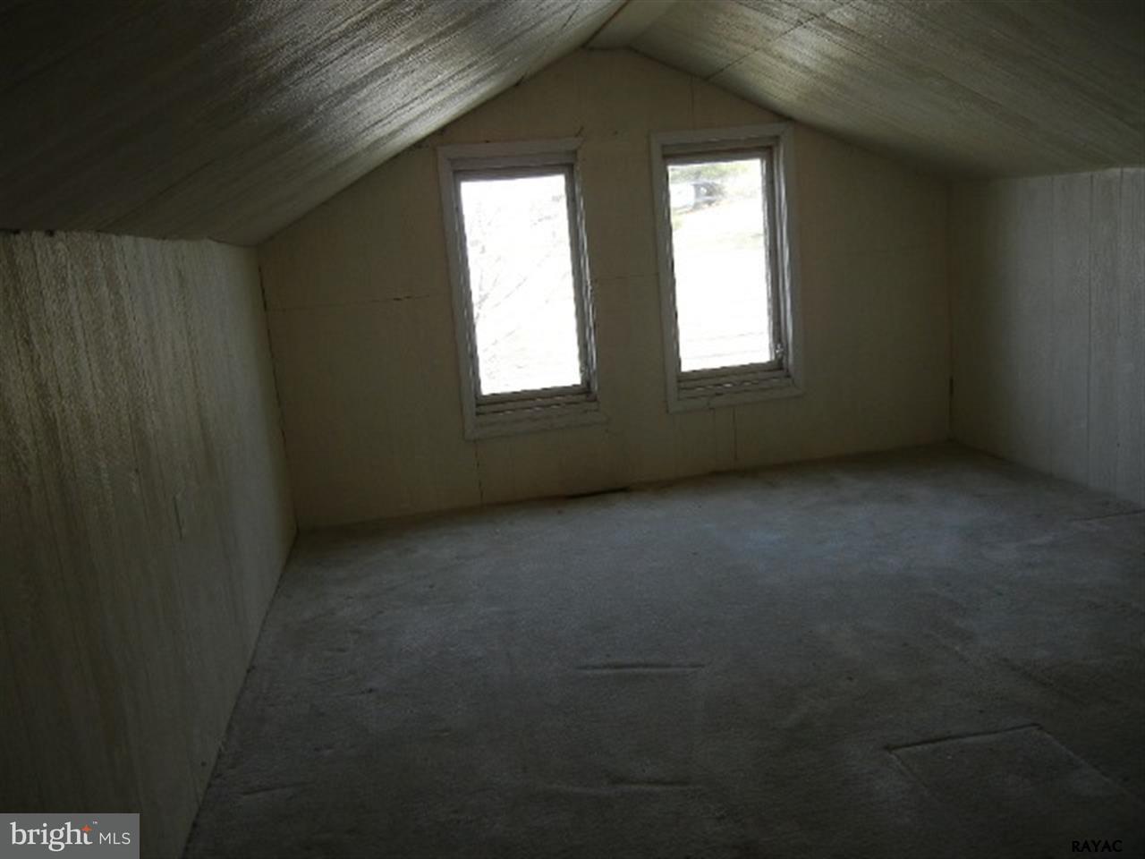590 Newcomer Road Windsor, PA 17366 - Photo 13 of 16