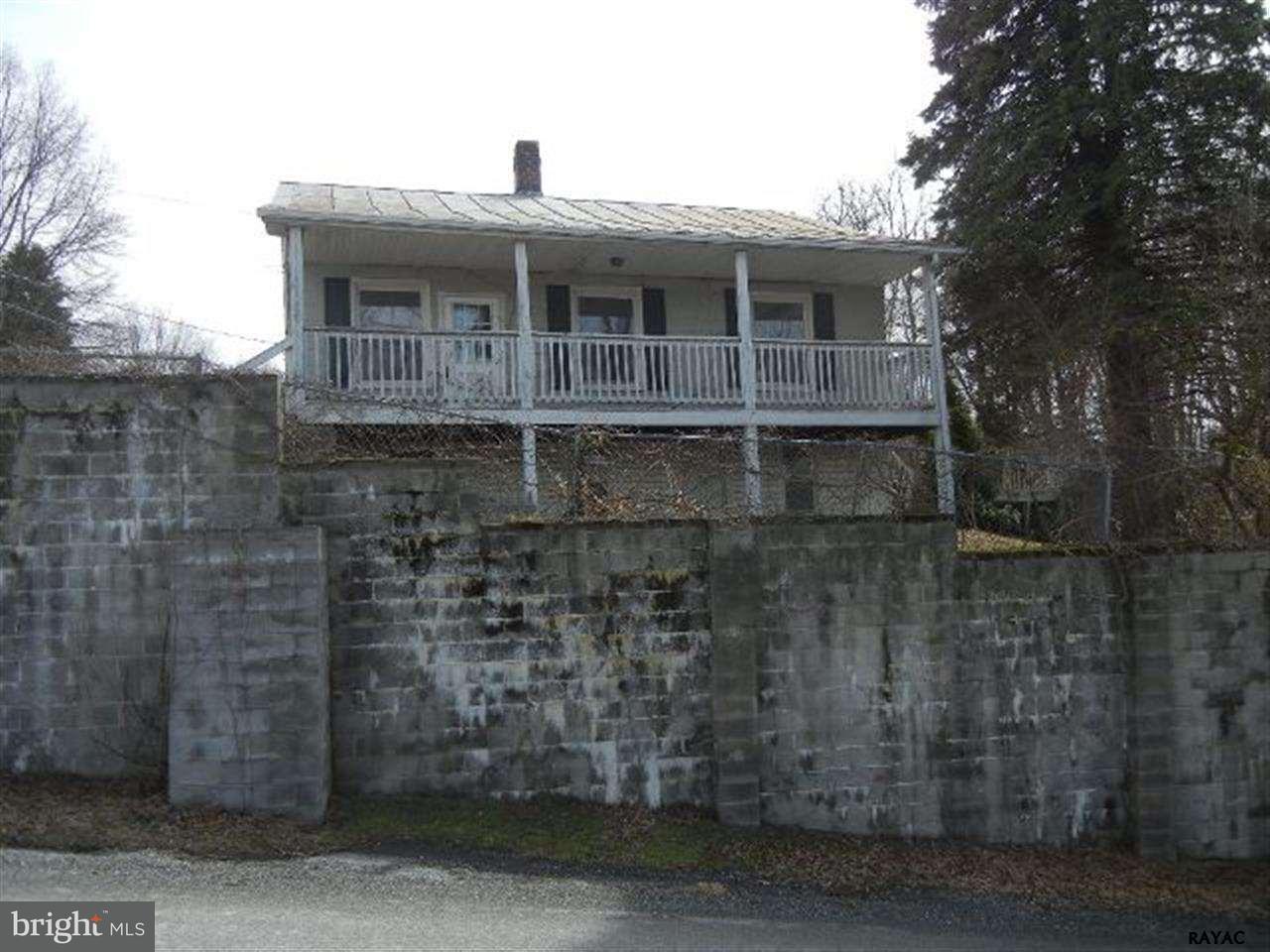 590 Newcomer Road Windsor, PA 17366 - Photo 3 of 16
