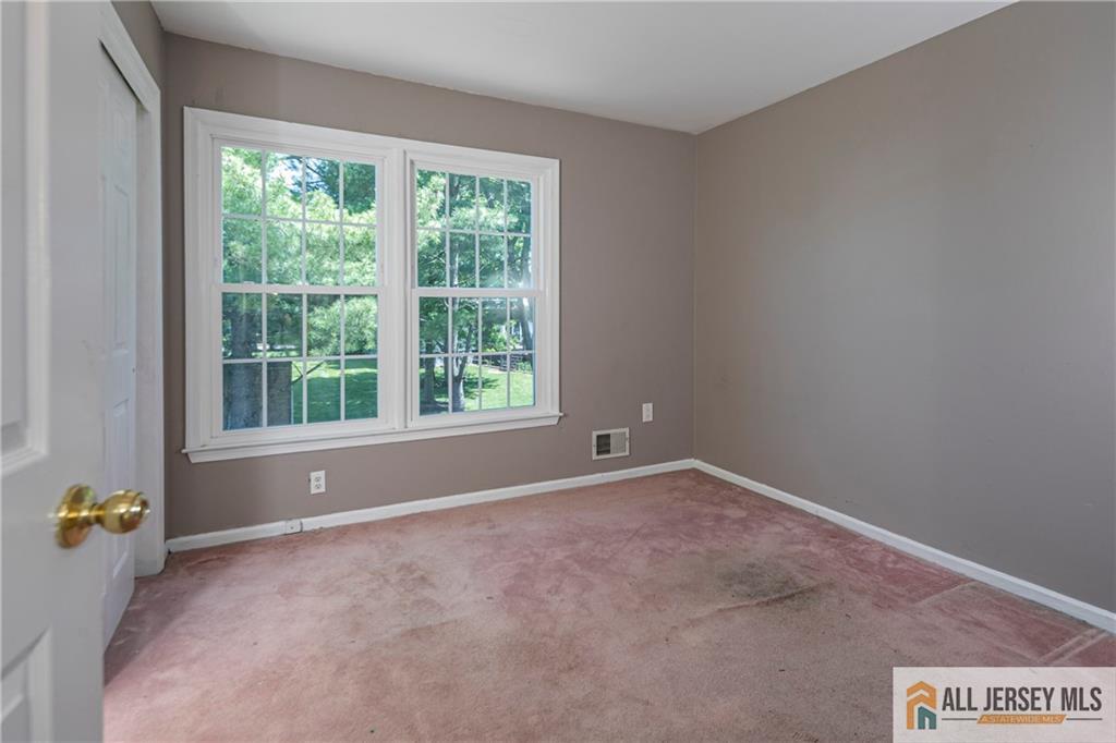 1467 Masoma Road North Brunswick, NJ 08902 - Photo 28 of 45 Gallery Image 28