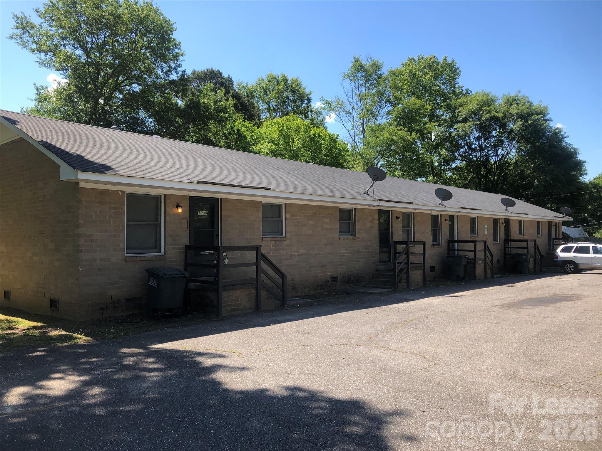 1316 Linwood Road Gastonia, NC 28052 - Photo 1 of 7