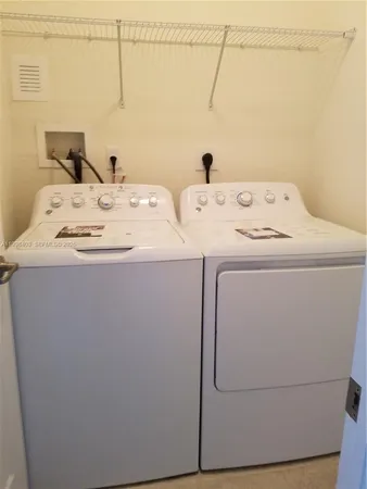 $3,000 | 10620 Northwest 88th Street, Unit 204, Doral, FL 33178