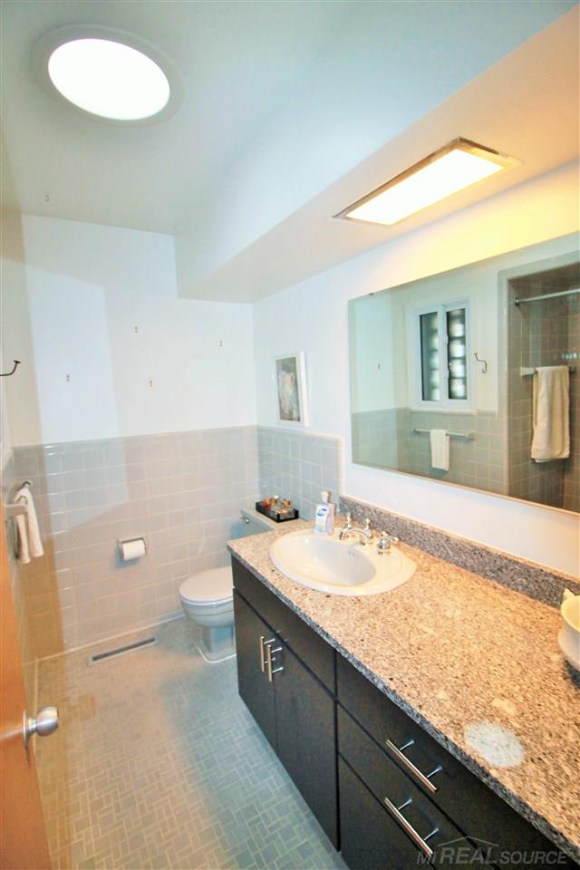 430 Barclay Road Grosse Pointe Farms, MI 48236 - Photo 15 of 40