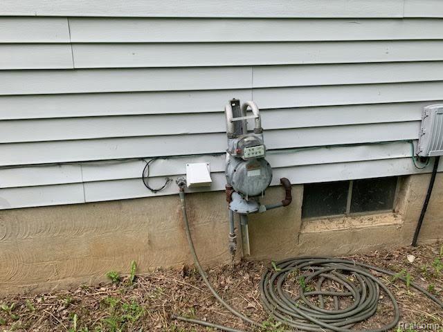 3227 Atlas Road Davison, MI 48423 - Photo 42 of 43 Natural Gas.jpg