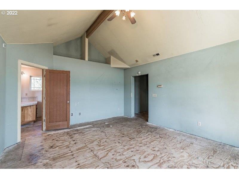 51923 Mountain View Road Scappoose, OR 97056 - Photo 19 of 25 Gallery Image 19